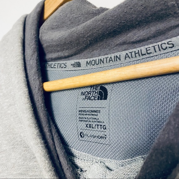 NORTH FACE | GREY FLASHDRY HOODIE - Picture 6 of 6